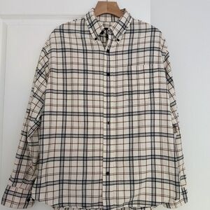 Eddie Bauer men’s brown fall plaid relaxed fit collar button shirt   Top medium